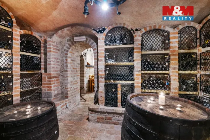 Prodej obchodního prostoru, Jablonec nad Nisou, Komenského, 600 m2