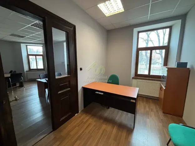 Pronájem kanceláře, Rokycany, Sedláčkova, 55 m2