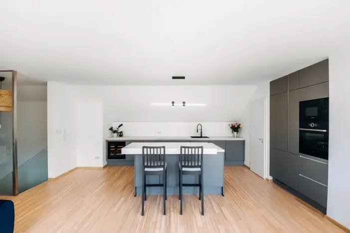 Prodej bytu 2+kk, Praha, Bořivojova, 101 m2