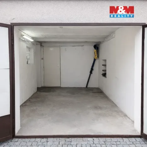 Pronájem garáže, Kladno - Rozdělov, Bří Rybářů, 15 m2