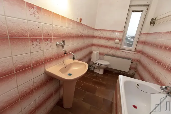 Prodej vícegeneračního domu, Lahošť, Švermova, 250 m2