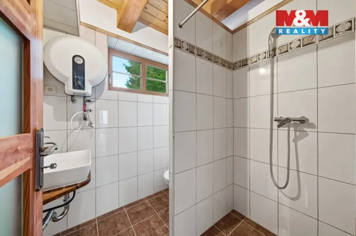 Prodej rodinného domu, Písařov - Bukovice, 347 m2