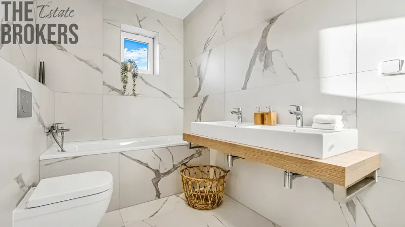 Prodej rodinného domu, Tursko, Jezdecká, 214 m2