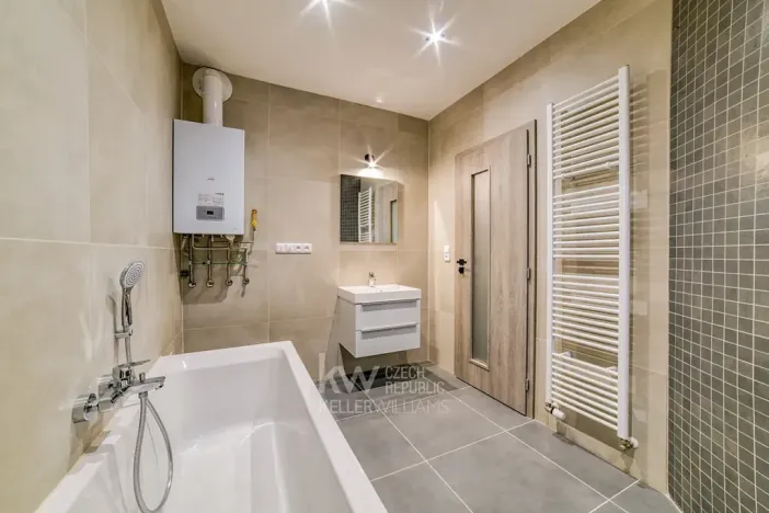 Pronájem bytu 3+kk, Cheb, 17. listopadu, 72 m2