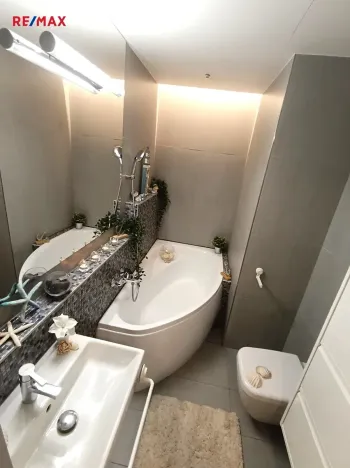 Pronájem bytu 1+kk, Praha - Vršovice, Altajská, 40 m2