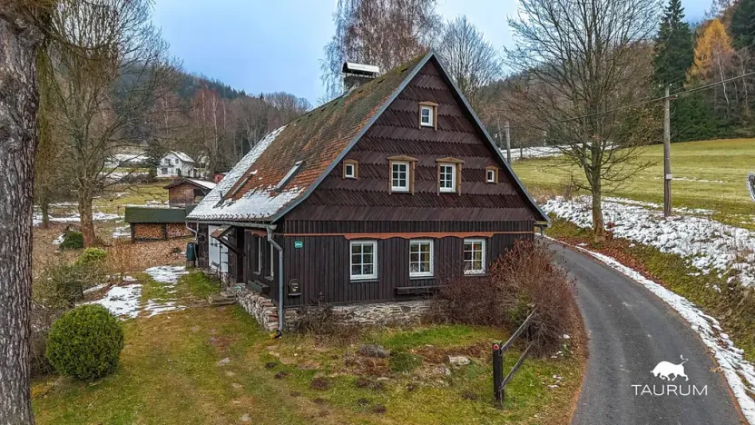 Prodej rodinného domu, Stříbrná, 178 m2