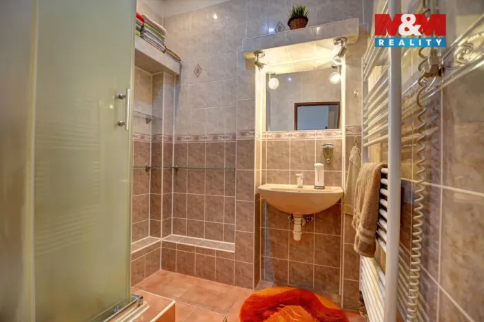 Prodej činžovního domu, Hostinné, Horská, 408 m2