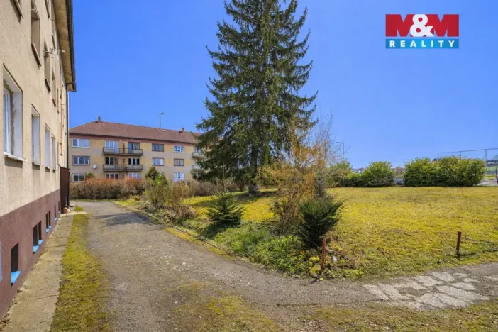 Prodej bytu 3+1, Čerčany, Družstevní, 58 m2