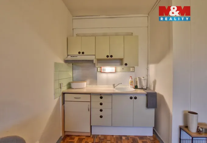 Pronájem bytu 1+kk, Hradec Králové - Nový Hradec Králové, Jana Masaryka, 35 m2