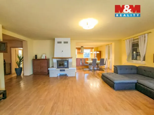 Prodej rodinného domu, Mokrovraty, 375 m2