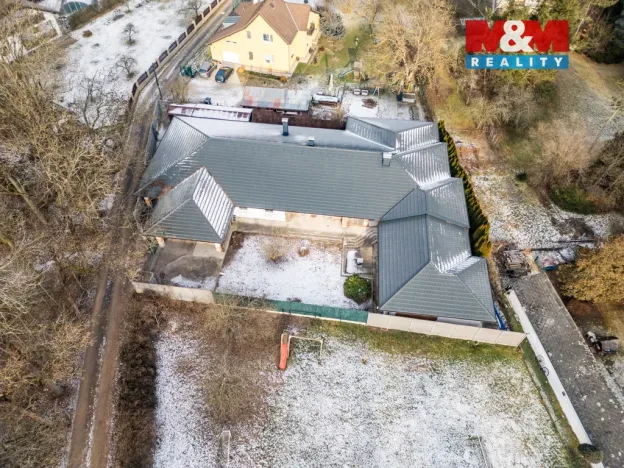 Prodej rodinného domu, Mokrovraty, 375 m2