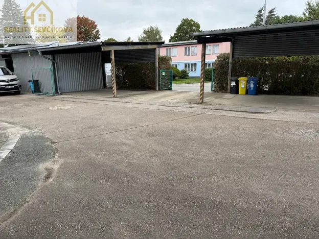 Pronájem komerční nemovitosti, Hradec Králové, Zemědělská, 695 m2