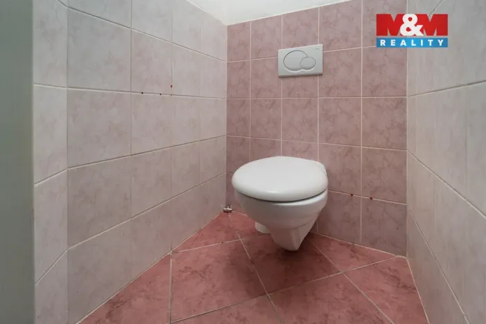 Prodej rodinného domu, Zlín - Louky, Růžová, 600 m2