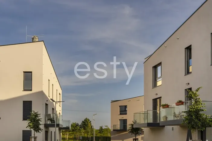 Prodej bytu 3+kk, Praha - Újezd nad Lesy, Rohožnická, 82 m2