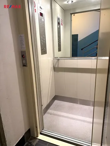 Pronájem bytu 3+kk, Praha - Vinohrady, náměstí Jiřího z Lobkovic, 86 m2