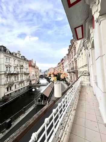 Prodej bytu 4+1, Karlovy Vary, Vřídelní, 160 m2