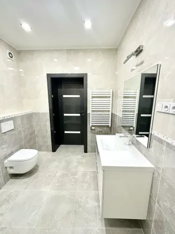 Prodej bytu 4+1, Karlovy Vary, Vřídelní, 160 m2