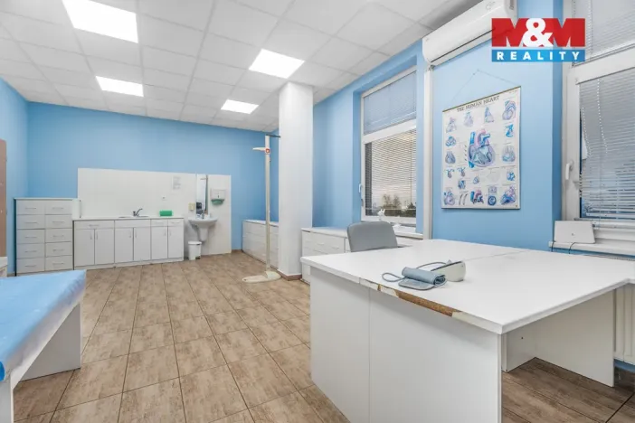 Pronájem komerční nemovitosti, Ústí nad Labem - Severní Terasa, Šrámkova, 32 m2