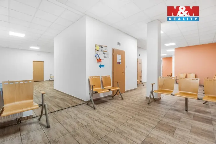 Pronájem komerční nemovitosti, Ústí nad Labem - Severní Terasa, Šrámkova, 32 m2