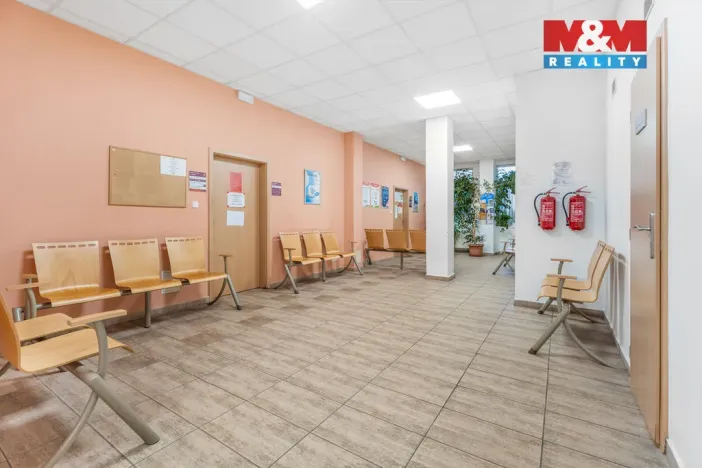 Pronájem komerční nemovitosti, Ústí nad Labem - Severní Terasa, Šrámkova, 33 m2