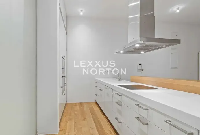 Pronájem bytu 3+kk, Praha - Vinohrady, Laubova, 109 m2