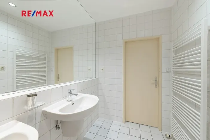 Pronájem bytu 3+1, Praha - Holešovice, Umělecká, 93 m2