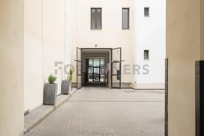 Pronájem bytu 2+kk, Brno, Bratislavská, 56 m2