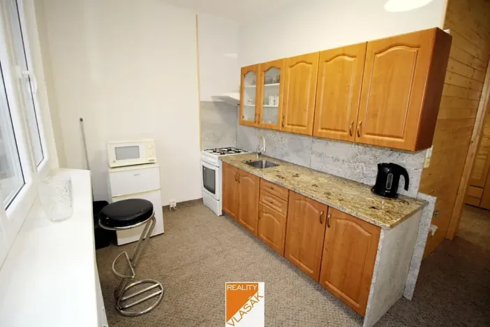 Pronájem bytu 2+1, Kadaň, Chomutovská, 56 m2