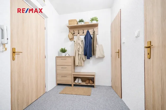 Prodej bytu 1+kk, Kladno, Americká, 34 m2
