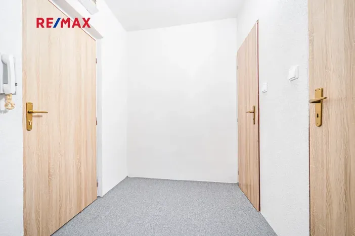 Prodej bytu 1+kk, Kladno, Americká, 34 m2