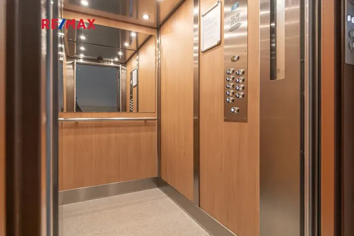 Prodej bytu 1+kk, Kladno, Americká, 34 m2