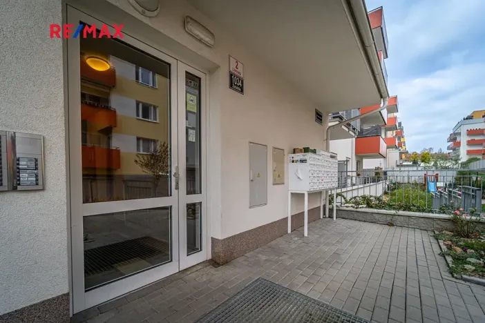 Pronájem bytu 2+kk, Brno, Listnatá, 45 m2