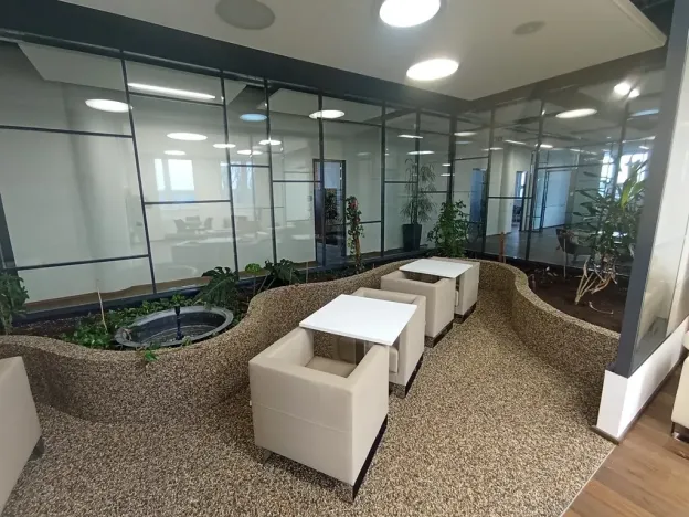 Prodej výrobních prostor, Sezimovo Ústí, náměstí Tomáše Bati, 69980 m2