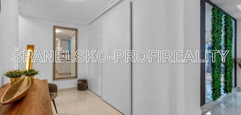 Prodej bytu 3+kk, Alicante, Španělsko, 92 m2