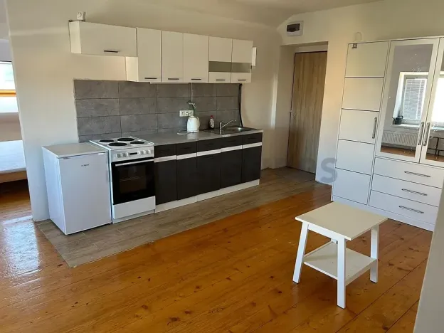 Pronájem bytu 2+kk, Pardubice, Wintrova II, 60 m2