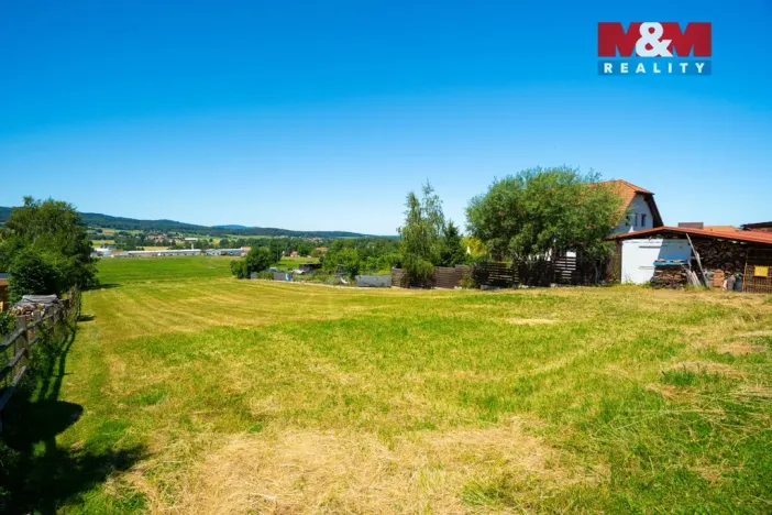 Prodej pozemku pro bydlení, Lipí, 1750 m2