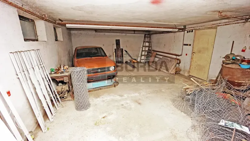 Prodej podílu rodinného domu, Zeleneč, Kasalova, 285 m2