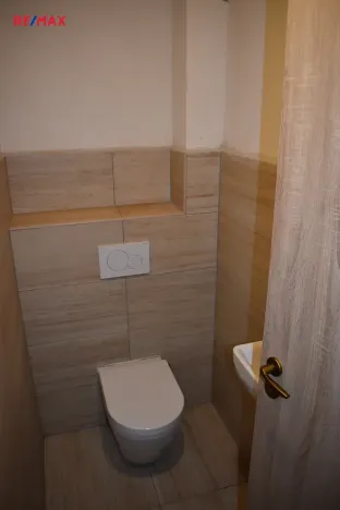 Prodej rodinného domu, Vyskytná nad Jihlavou, 440 m2