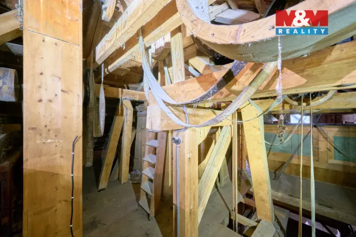 Prodej historického objektu, Machov, 268 m2