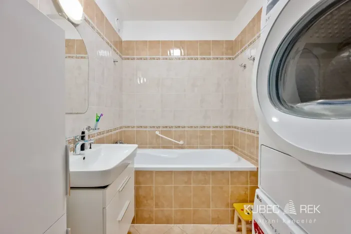 Prodej bytu 2+1, Tábor, Nad Obchvatem, 63 m2