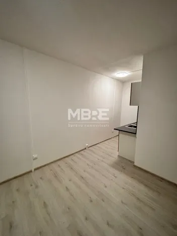 Pronájem bytu 2+kk, Žatec, Dr. Václava Kůrky, 39 m2