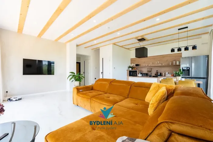 Prodej rodinného domu, Bystřany, 284 m2