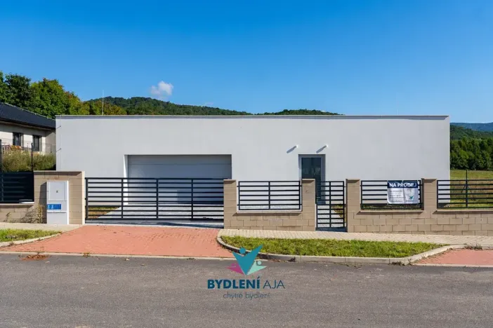 Prodej rodinného domu, Dubí, V Aleji, 206 m2