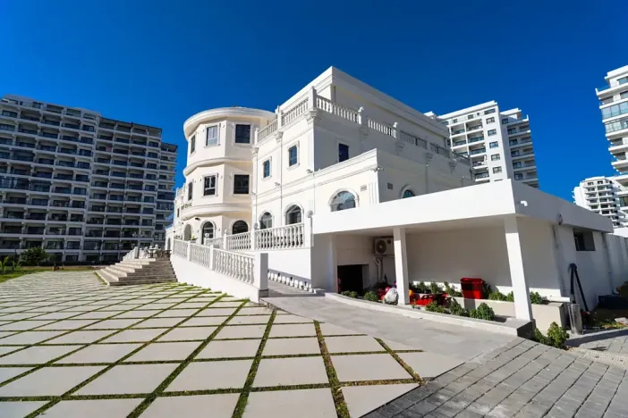 Prodej bytu 3+1, Trikomo, Kypr, 120 m2