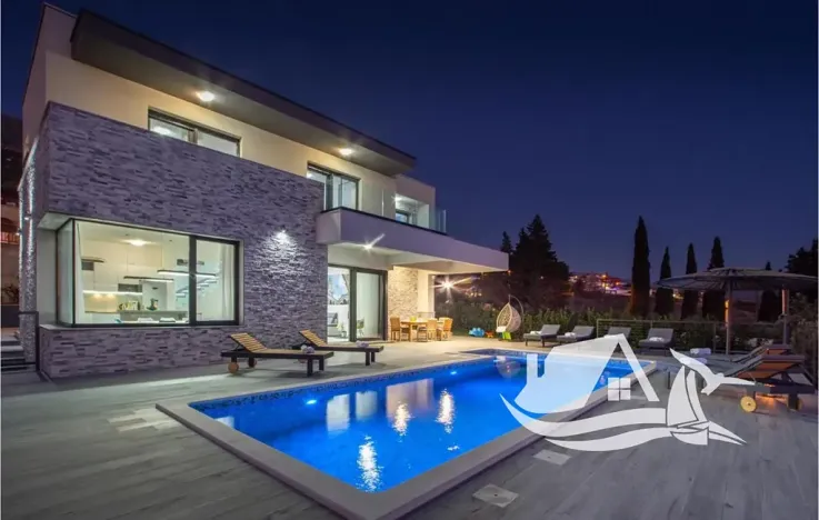 Prodej vily, Split, Chorvatsko, 195 m2