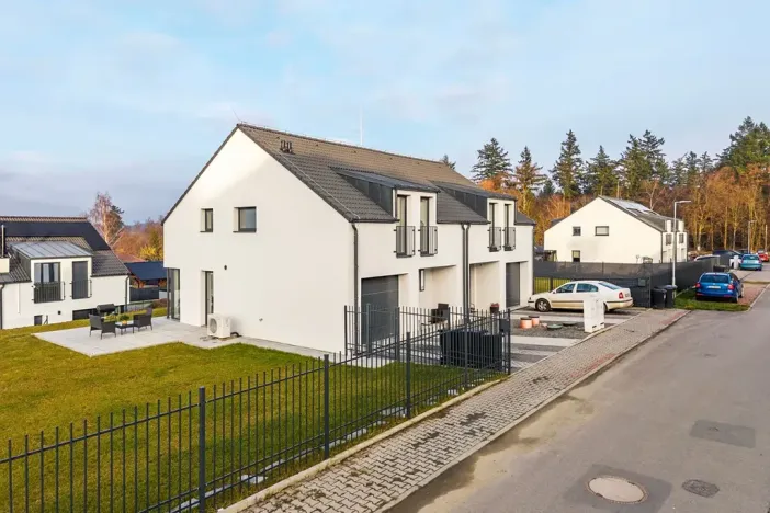 Prodej rodinného domu, Chocerady, 163 m2