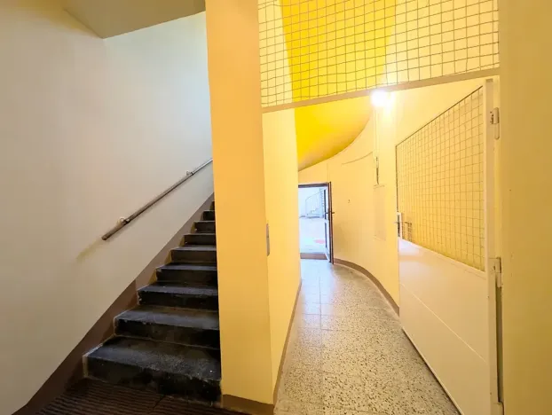 Pronájem bytu 1+kk, Praha - Vinohrady, Bořivojova, 33 m2