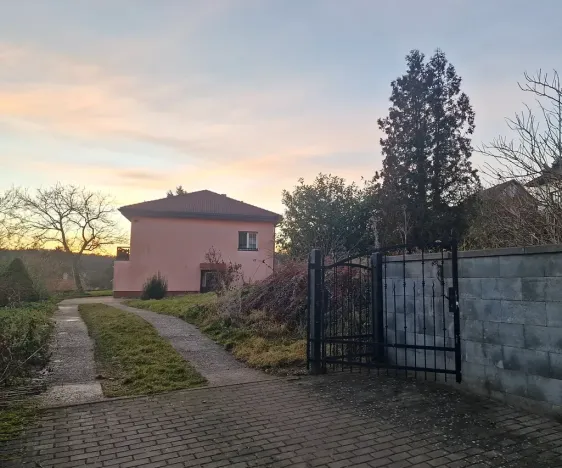 Prodej rodinného domu, Vonoklasy, K Louži, 155 m2
