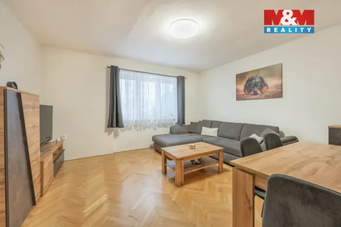 Prodej bytu 3+1, Hostivice, Školská, 61 m2