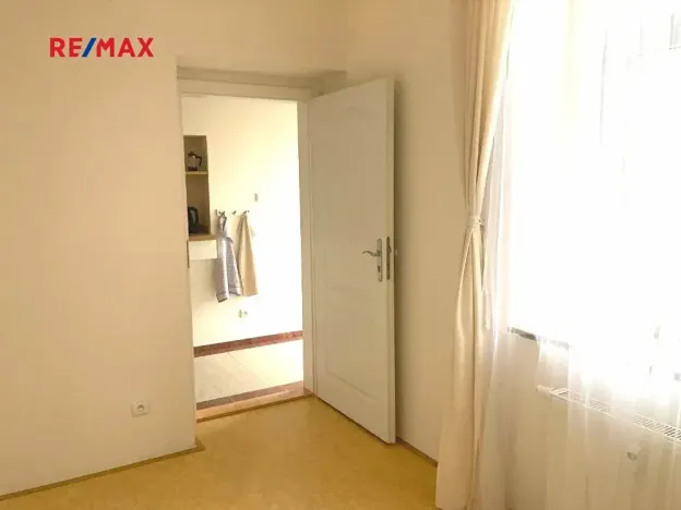 Pronájem kanceláře, Plzeň, Jablonského, 8 m2